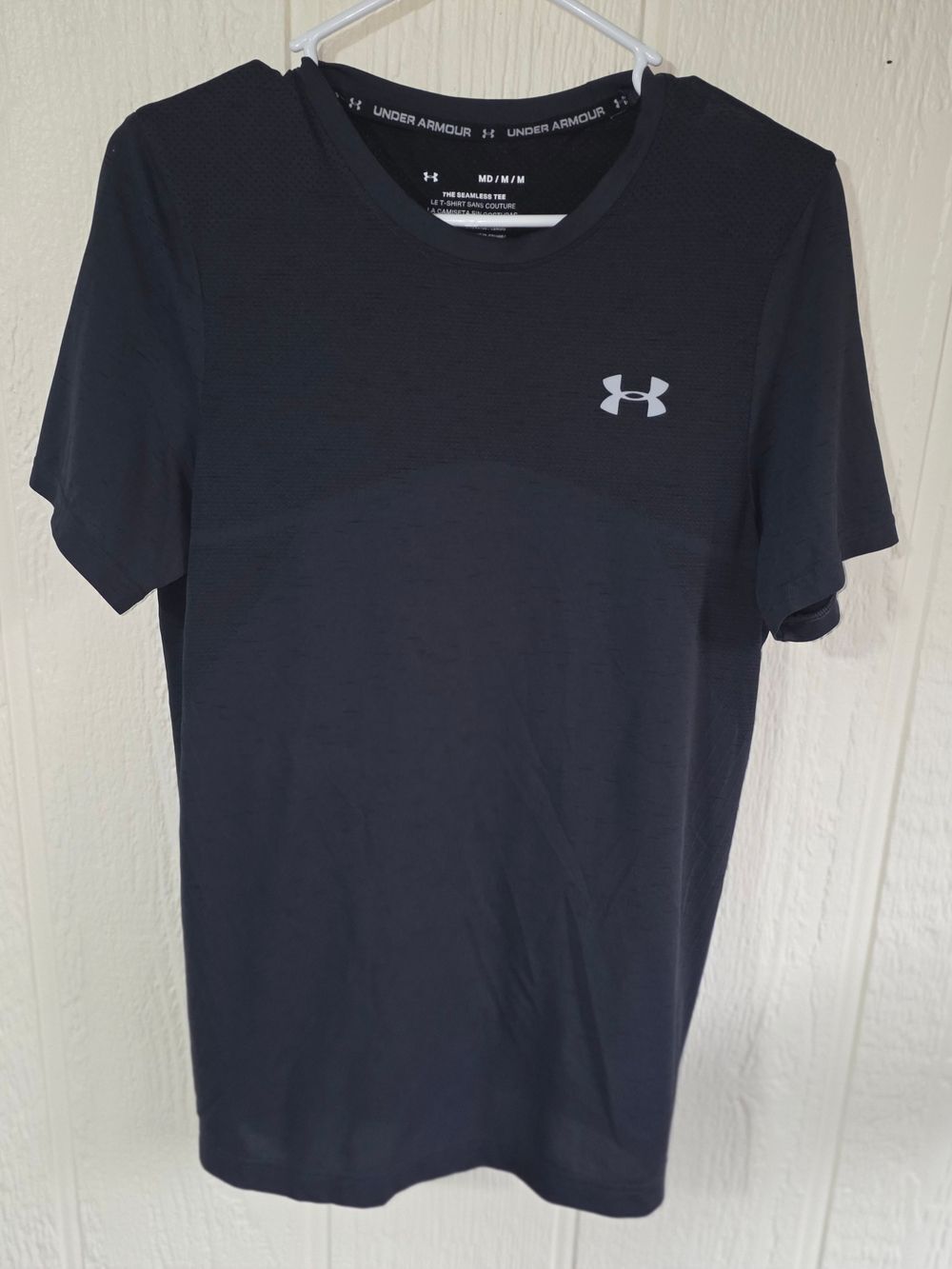 Under Armour Men’s Black Logo Performance Tee, Size Medium